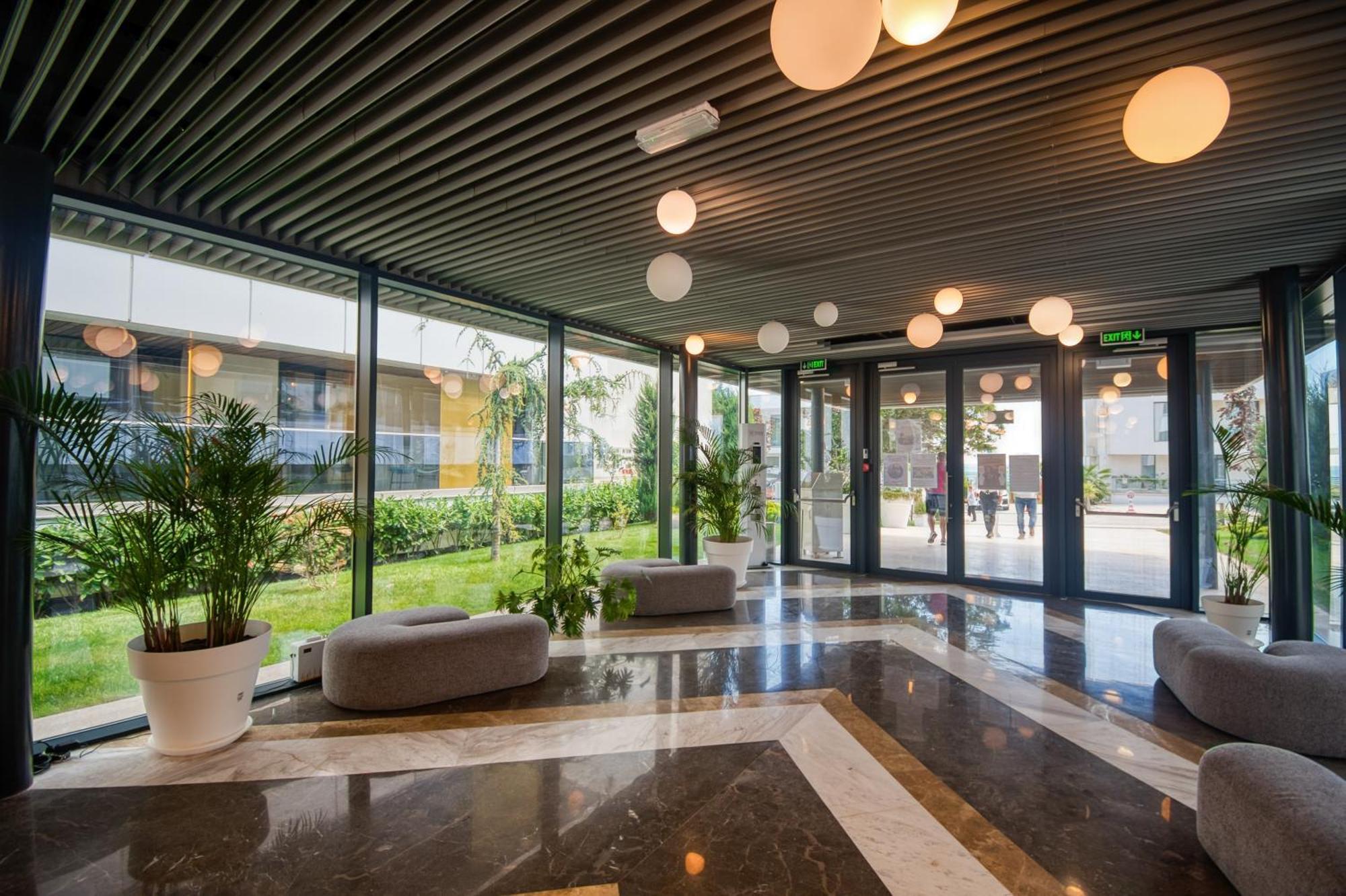 Astria Boutique - Complex Novum Apartment Olimp Bagian luar foto